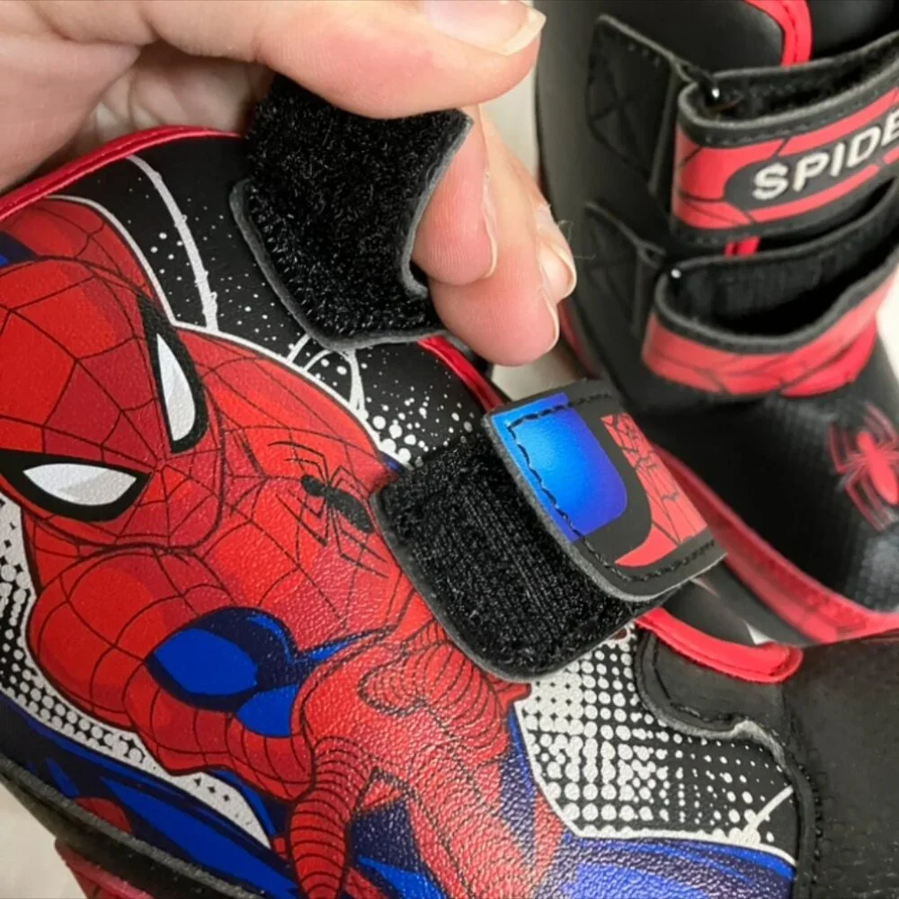 Marvel SPIDER-MAN Toddler's 8 Black & Red Waterproof Insulated Snow Lights Boots